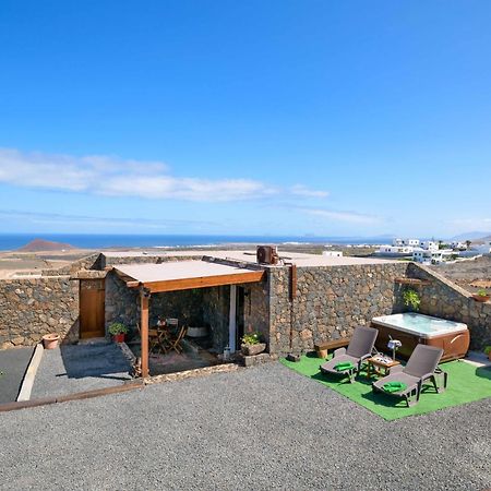 Apartamento Los 4 Nobles Tinajo Kültér fotó